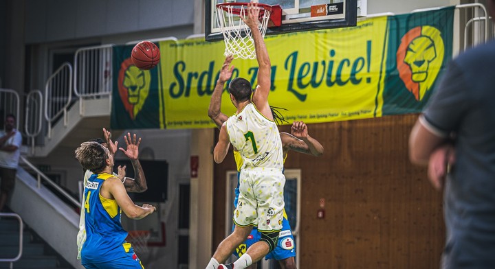 Šestnásť mužstiev sa pobije o basketbalový Federálny pohár